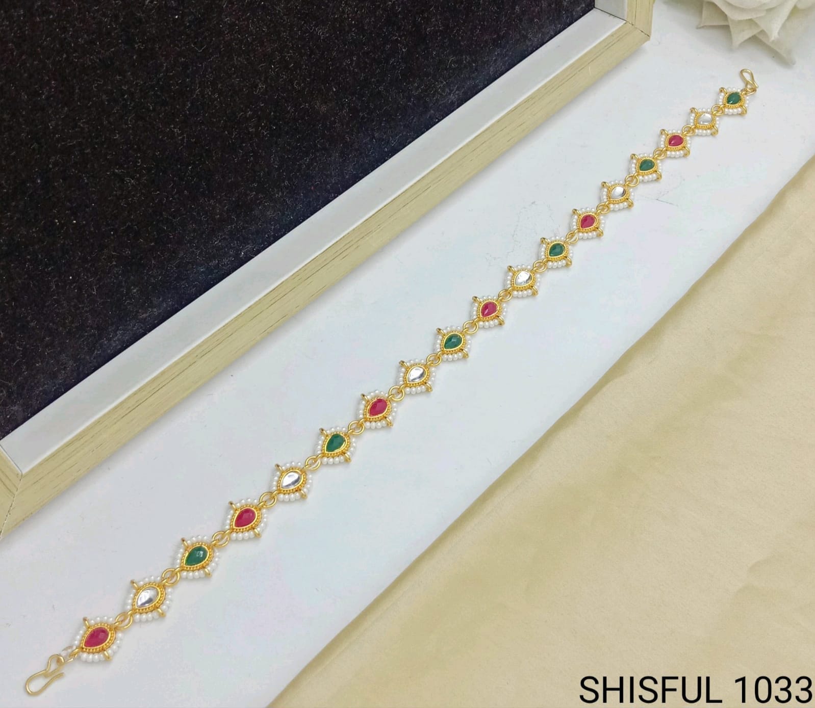 Stylish Rajasthani Matha Patti Maang Tikka for Girls & Women And Traditional Gold Plated Kundan Pearl Maang Tikka with Stone Centerpiece for Women & Bridal Wear