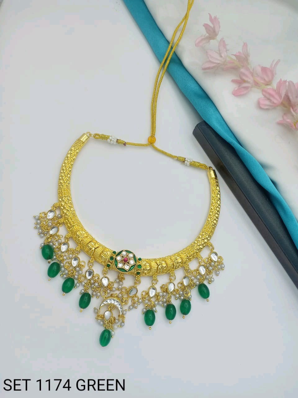 Royal Traditional Gold Finish Necklace For Women
