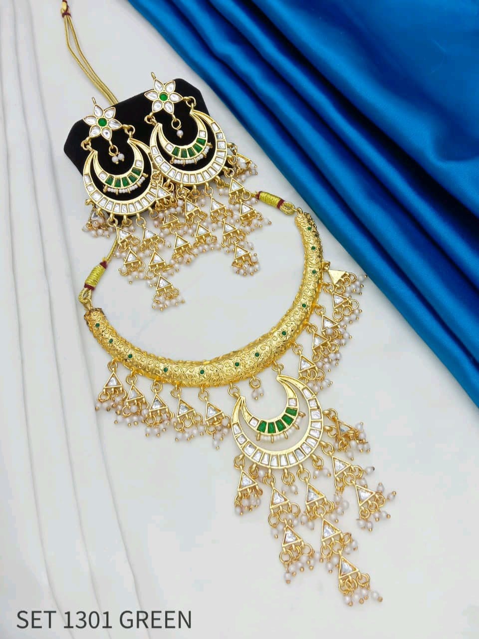 Royal Traditional Gold Finish Necklace With Earring For Women