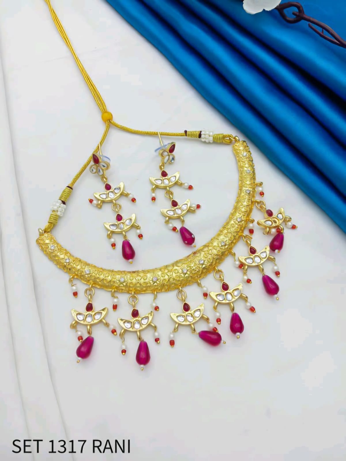 Royal Traditional Gold Finish Necklace With Earring For Women