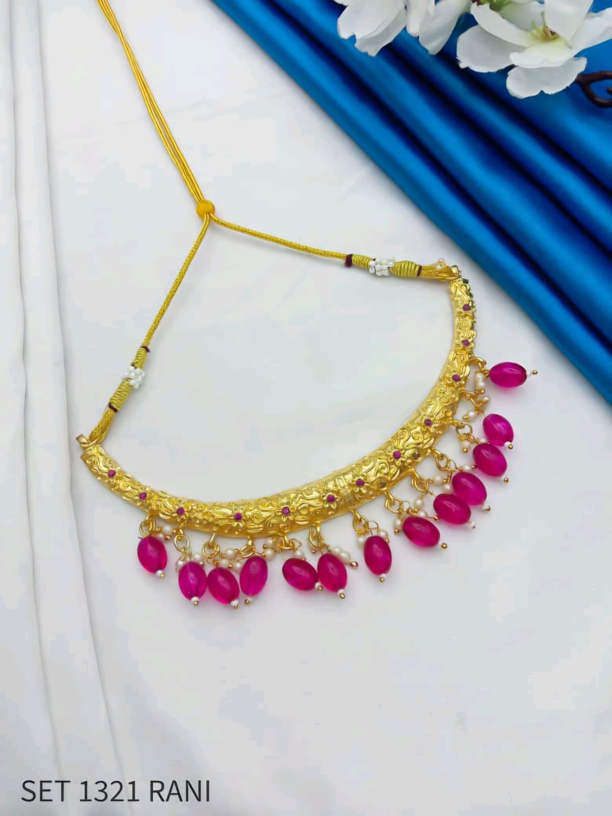 Royal Traditional Gold Finish Necklace For Women