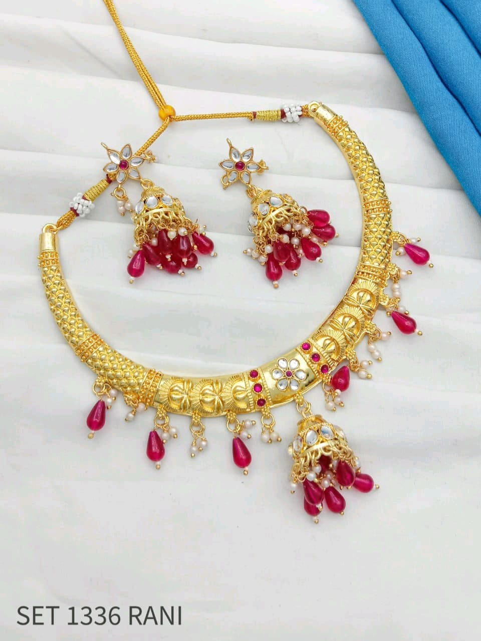 Royal Traditional Gold Finish Necklace With Earring For Women