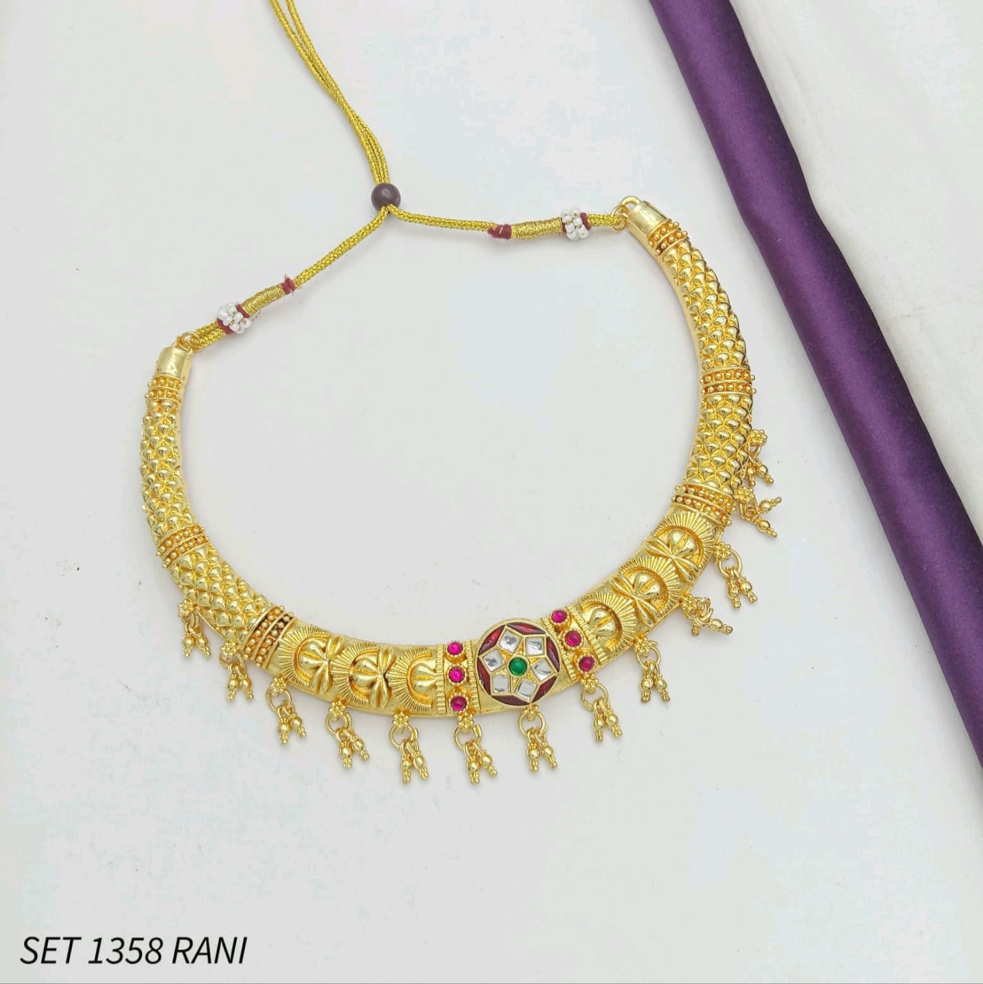 Royal Traditional Gold Finish Necklace For Women