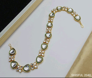 Stylish Rajasthani Matha Patti Maang Tikka for Girls & Women And Traditional Gold Plated Kundan Pearl Maang Tikka with Stone Centerpiece for Women & Bridal Wear