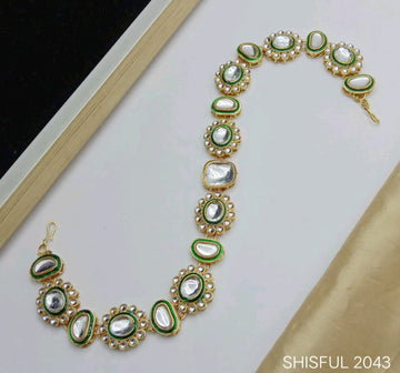 Stylish Rajasthani Matha Patti Maang Tikka for Girls & Women And Traditional Gold Plated Kundan Pearl Maang Tikka with Stone Centerpiece for Women & Bridal Wear