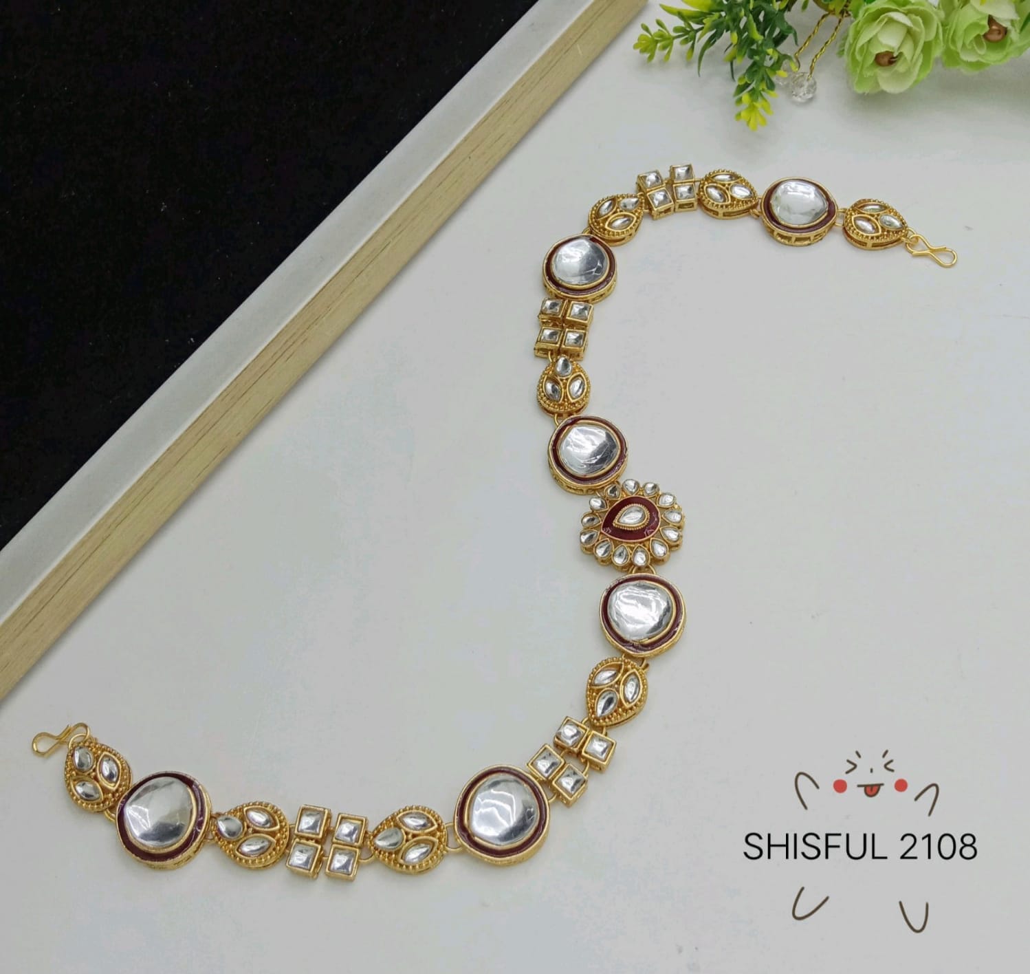 Stylish Rajasthani Matha Patti Maang Tikka for Girls & Women And Traditional Gold Plated Kundan Pearl Maang Tikka with Stone Centerpiece for Women & Bridal Wear