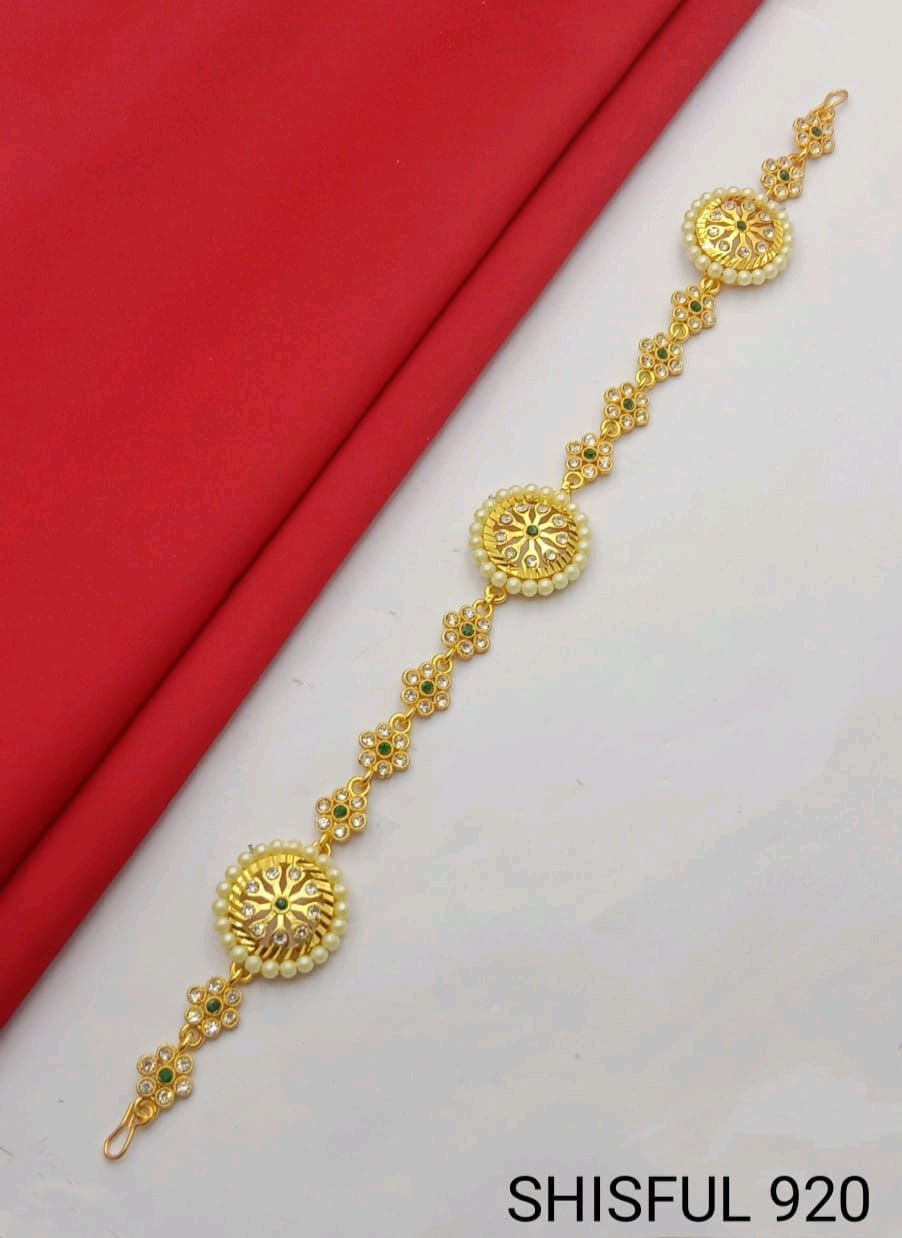 Stylish Rajasthani Matha Patti Maang Tikka for Girls & Women And Traditional Gold Plated Kundan Pearl Maang Tikka with Stone Centerpiece for Women & Bridal Wear